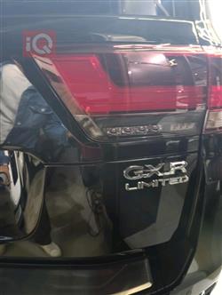 تۆیۆتا لاند کروزەر